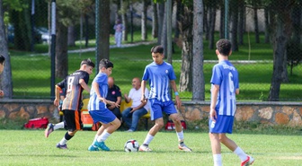 Sivas'ta U-15 Futbol Turnuvası Başladı