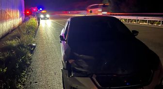 Amasya'da Tır Tamiri Sırasında Otomobil Çarptı: 1 Ağır Yaralı
