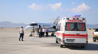 Gebe kadın ambulans uçakla Kocaeli'ye nakledildi