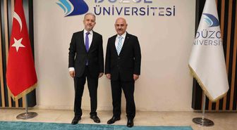 Düzce İl Sağlık Müdürü'nden Rektör Sözbir'e Tebrik Ziyareti