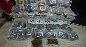 Hamzabeyli'de 121 Kilo Skunk Ele Geçirildi