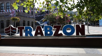 Trabzonspor taraftarı yeni teknik direktör tercihini açıkladı: Yabancı mı, yerli mi?