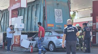 Turgutlu'da Zincirleme Trafik Kazası: 1 Yaralı