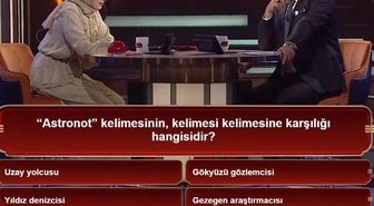 'Astronot' kelimesinin, kelimesi kelimesine karşılığı hangisidir?