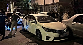 Bayrampaşa'da Polisten Kaçan Sürücü Araçlara Çarptı: 1 Gözaltı, 1 Kaçak