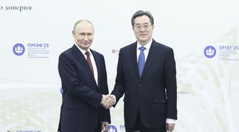 Ding Xuexiang ve Putin Vladivostok'ta Görüştü