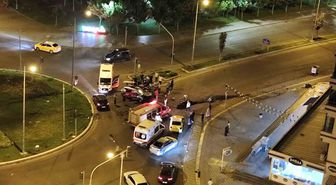 Diyarbakır'da Kontrolden Çıkan Araç Kaldırıma Çarptı: 1 Yaralı