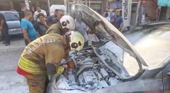 Hatay'da Seyir Halindeki Otomobil Alev Aldı
