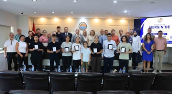 Mersin'de LGS ve YKS'de Dereceye Giren Öğrenciler Ödüllendirildi