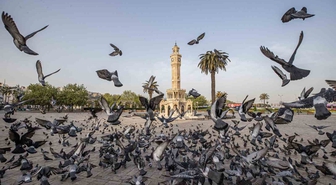 İzmir Saat Kulesi 125 Yıldır İlk Günkü Heyecanla Çalışıyor