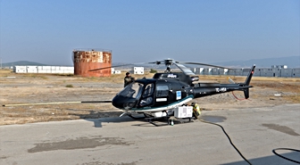 TEİAŞ'tan kesintisiz canlı bakım: Helikopterle izolatör temizliği