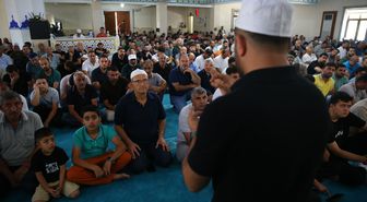 Adana'da İşitme Engellilere İşaret Dilli Cuma Hutbesi