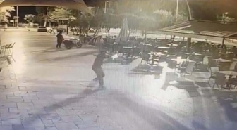 Çiğli'de Belediyeye Ait Kafeye Silahlı Saldırı