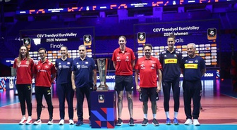 Voleybolda Yarı Final Heyecanı: Dört Takım Basın Karşısında