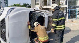 Hatay'da İki Otomobil Çarpıştı: 2 Yaralı