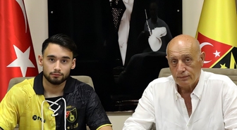 İstanbulspor, Ünal Emre Durmuşhan'ı Transfer Etti