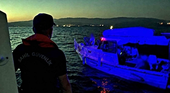Milas'ta Motor Arızası Yapan Tekne Kurtarıldı