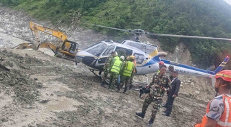 Nepal'de selde tünelde mahsur kalan 2 işçi 10 gün sonra kurtarıldı