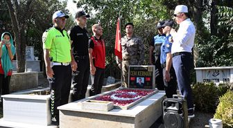 Şehit Komiser Cem Kerman 15. Yılında Kabri Başında Anıldı