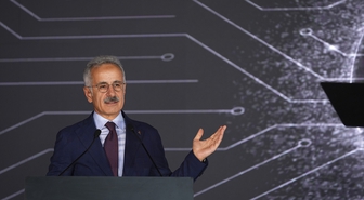 İzmir'de dev veri merkezi açıldı