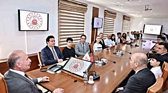 Çorum Valisi Çalgan, LGS ve YKS Derece Öğrencilerini Ağırladı