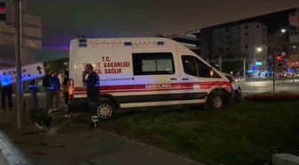 Kayseri'de Ambulans-Otomobil Çarpıştı: 6 Yaralı