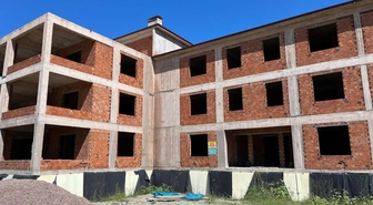 Ayancık'taki Yarıda Kalan Huzurevi Projesi Bakanlığa Devrediliyor