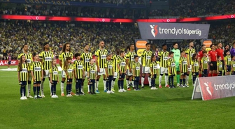 Fenerbahçe derbide kazanan 11'le sahada