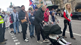 Stockholm'de Gazze protestosu: Ateşkes talebi