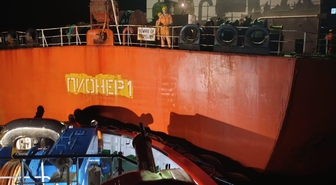 Marmara Adası'nda Makine Arızası: Ham Petrol Yüklü Tanker Tekirdağ'a Çekildi