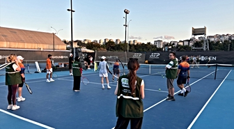 Samsun Yeşilay Spor Kulübü'nden Gençlere Tenis Etkinliği