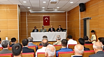 Adıyaman'da Muhtarlarla Toplantı