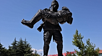 Kara Ali Çavuş ve oğlu Çetmi'de anıldı