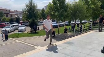 Bingöl'de KPSS'de Son Dakika Koşusu: Biri Yetişti, Biri Dışarıda Kaldı