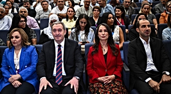 DEM Parti'nin adı bir kez daha değişiyor: Demokratik Cumhuriyet Hareketi olarak yeni bir hareketi inşa edeceğiz