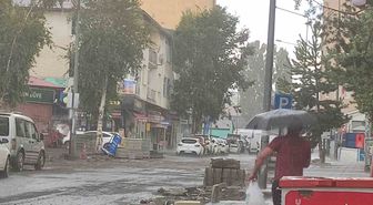 Ardahan'da Sağanak ve Dolu Hayatı Olumsuz Etkiledi