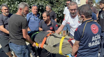 Tekkeköy'de Motosiklet-Otomobil Çarpıştı: 2 Yaralı