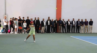 Ağrı Dağı Cup tenis turnuvasında maçlar başladı