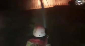 Besni'de Ev Yangını Kontrol Altına Alındı