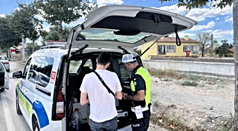 Çorum’da dron destekli trafik denetimi: Kırmızı ışık ihlali yapan sürücülere toplam 100 bin TL ceza