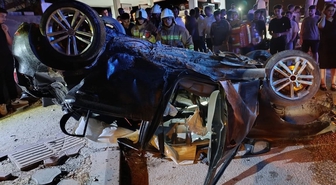 Hatay'da Takla Atan Otomobilde Sürücü Yaralandı