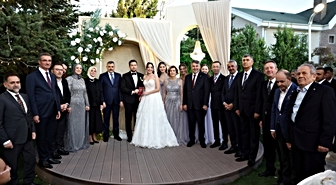 Edirne Valisi Sezer, Emniyet Müdürü Karaburun'un Kızının Düğününe Katıldı