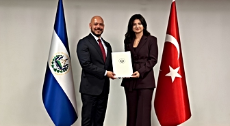El Salvador, 23 yaşındaki Deveci’yi fahri konsolos olarak atadı