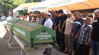 Kamyonetle çarpışan otomobilin sürücüsü ile eşi öldü