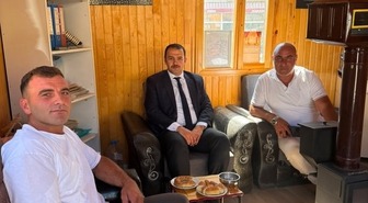 Demirözü Kaymakamı Ahat, Esnaf ve Vatandaşlarla Buluştu