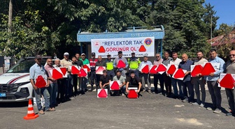 Jandarmadan Traktör Sürücülerine Reflektör Eğitimi