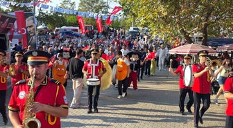 Yeşilçomlu Kavun Festivali bölge üreticisine pazar oluşturuyor