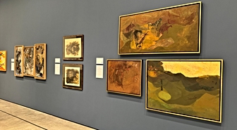 'Aynı Mavinin Altında' sergisi İstanbul Modern'de sanatseverlerle buluştu