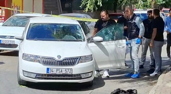 Çekmeköy'de otomobile silahlı saldırı: 1 ölü