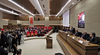 Enerji ve Tabii Kaynaklar Bakanı Bayraktar Çorum'da iş insanlarıyla buluştu: